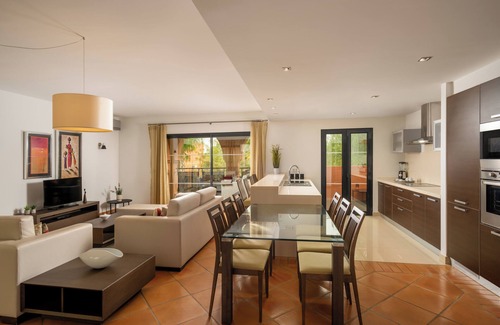 Monte Raposo Resort | Amendoeira Golf Resort - Apartments and villas