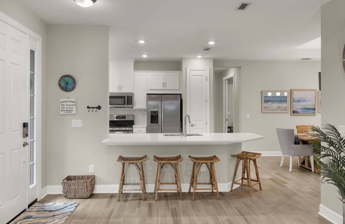 Naples Villa | Amenity rich 3BR+Den Pool Villa near Golf, Beach, Downtown Naples, Marco Island