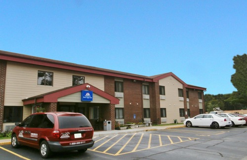 Wisconsin Rapids Hotel | Americas Best Value Inn Wisconsin Rapids