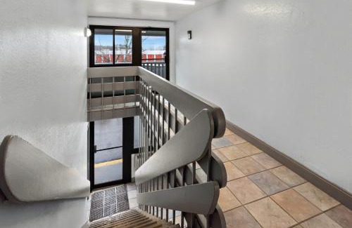 Bangor Hotel | Americas Best Value Inn Bangor