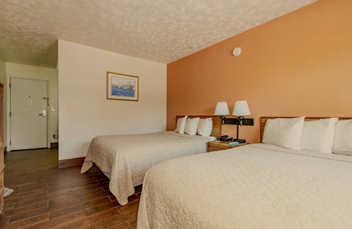Austinburg Hotel | Americas Best Value Inn Austinburg