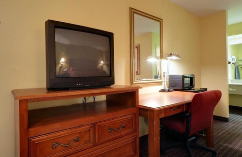 Yukon Hotel | Americas Best Value Inn Yukon