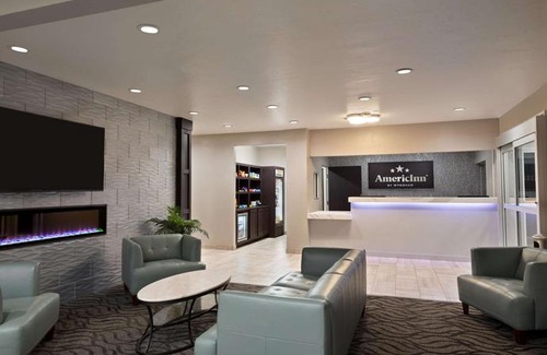 Appleton Hotel | AmericInn by Wyndham Appleton West