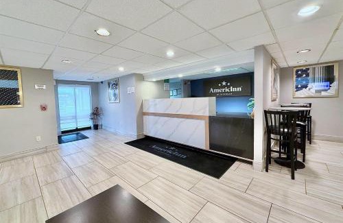 Beloit Hotel | AmericInn by Wyndham Beloit