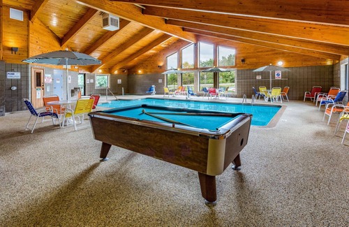 Proctor Hotel | AmericInn by Wyndham Duluth South Black Woods Event Center