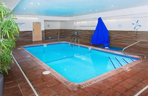 Hays Hotel | AmericInn by Wyndham Hays