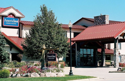 Oswego Hotel | AmericInn by Wyndham Oswego