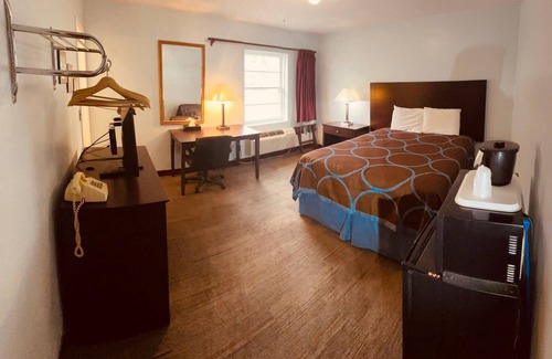St Croix Falls Hotel | AmeriVu Inn and Suites - St. Croix Falls
