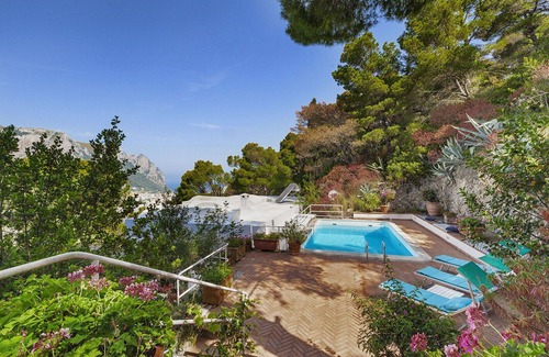 Capri Villa | AMORE RENTALS - Villa Polifemo with Swimming Pool, Sea View, Terrace and Garden