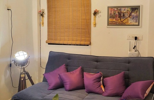 Bandra West Apartment | Amour Bandra: A Cozy Affair at Chapel Rd