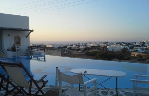 Chora Folegandros Hotel | Ampelos