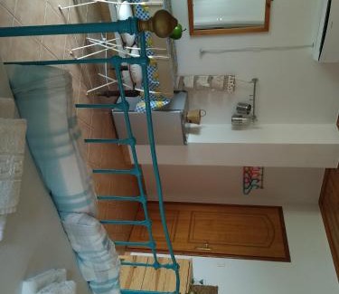 Himare House | Amphora Guesthouse