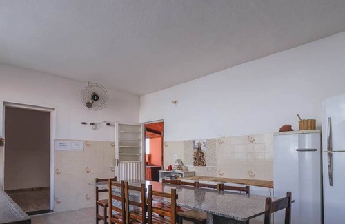 Cachoeira Paulista House | Ampla casa com piscina em Cachoeira Paulista