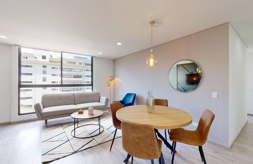 Chico Norte III Apartment | Amplio Apartamento Ideal Para Familias y Grupos de Personas en Bogotá