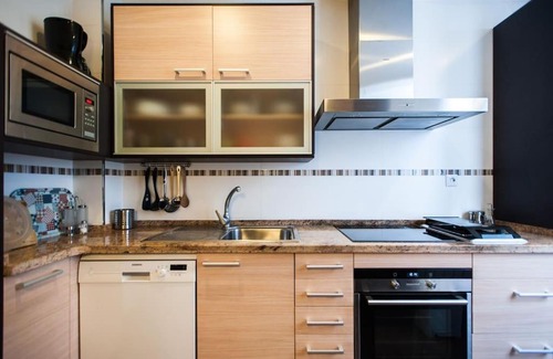 La Buhaira Apartment | Amplio Piso en Nervión, Excelente zona de la ciudad.