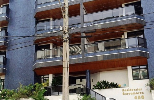 Vila Nova Apartment | Amplo apartamento para 10 a 12 pessoas com vista para a Praia do Forte.