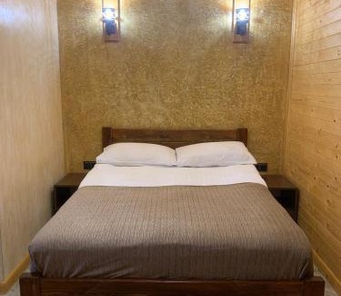 Noyemberyan Hotel | Amroc Hotel - Հյուրանոց Ամրոց