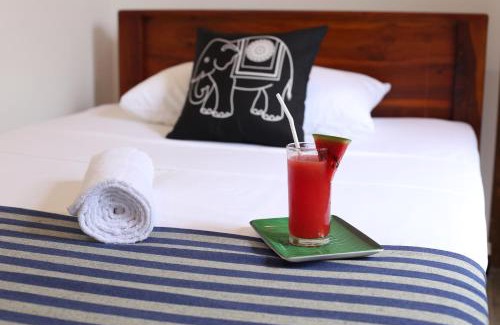 Anuradhapura Bed & Breakfast | Amsterdam Tourist Rest