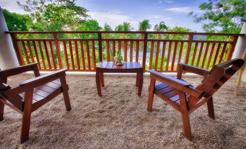 Anda Resort | Amun Ini Beach Resort & Spa