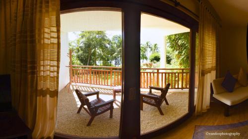 Anda Resort | Amun Ini Beach Resort & Spa