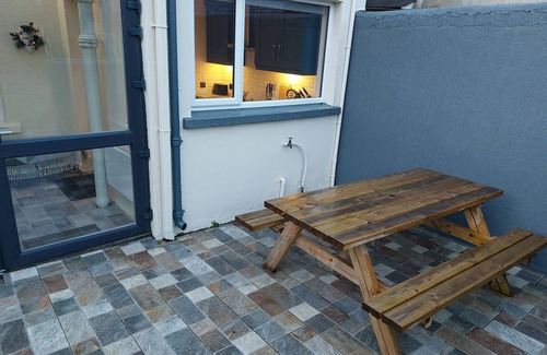 Stranorlar House | Amy's Place Charming 3 Bed House Donegal, Sleeps 5