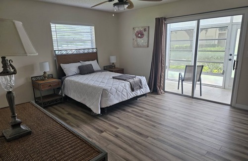 Florida Ridge Condo | An Active 55+ Community! Pool, Golf Sports Bar & Restaurant and more.