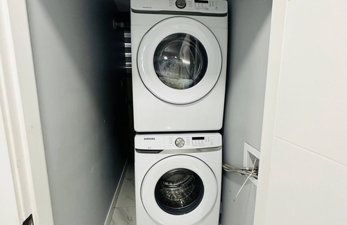 Mission Condo | An adorable 2 BR suite with own kitchen & laundry