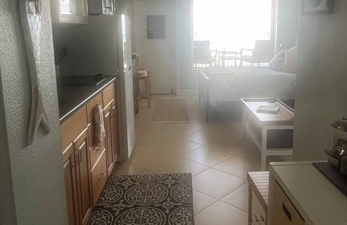 Lenox Park Apartment | An adorable, direct oceanfront front studio with a large private balcony.