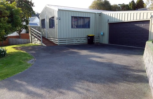Coromandel House | An "All Rounder" right in the heart of Coromandel.