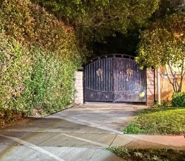 Palms Apartment | An Amazing comfortable home front house