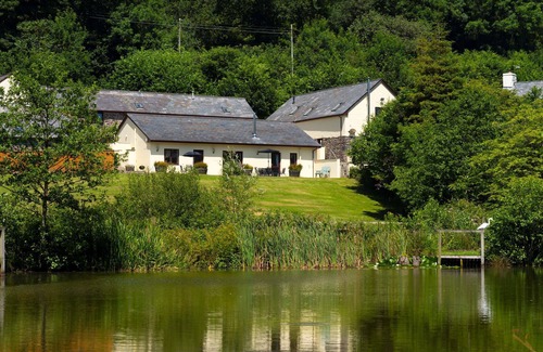 West Down Cottage | An apartment that sleeps 4 guests in 2 bedrooms