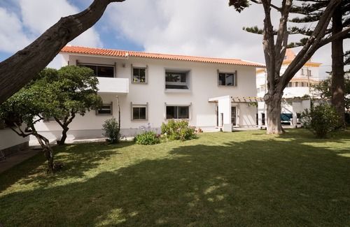 Praia das Macas House | An architectural and design gem from the seventies