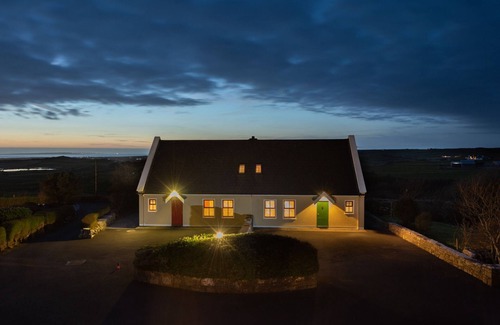 Doolin Cottage | An atlantic view cottages that sleeps 6 guests in 3 bedrooms