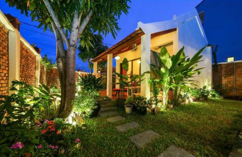 Cam An Ski Chalet | An Bang beach Mango Tree homestay