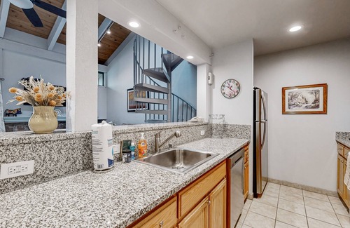 South Lake Tahoe House | An elevated mountain escape awaits at this Lakeland Village townhome