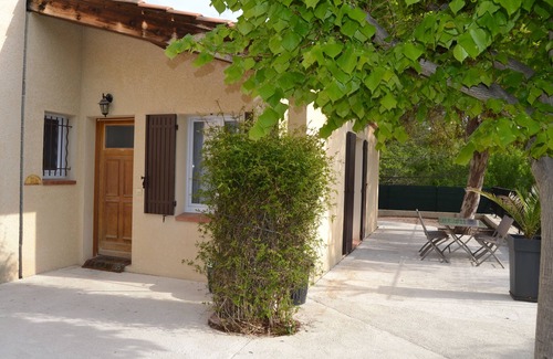 Pierrevert House | An escapade in Provence lulled by birdsong. House 63m2