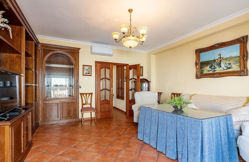 Barrio de la Villa Apartment | An extremely spacious and welcoming apartment in one of the magnificent white houses of this city.