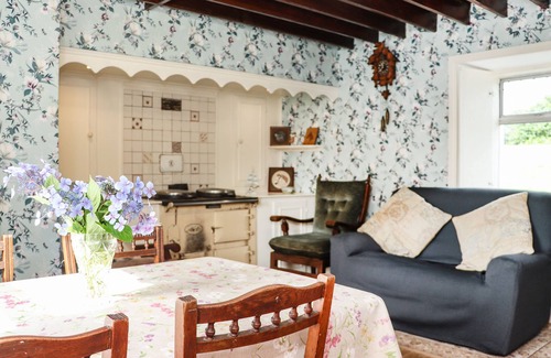 Adamstown House | AN GRIANAN, pet friendly, with open fire in Adamstown, County Wexford
