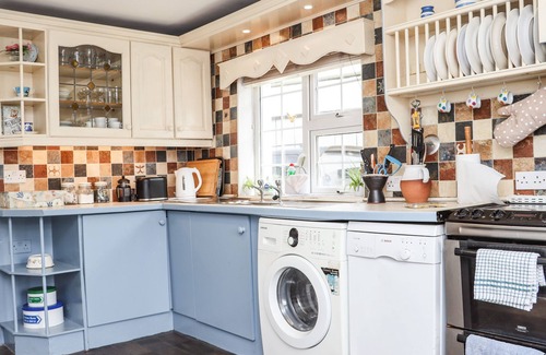 Adamstown House | AN GRIANAN, pet friendly, with open fire in Adamstown, County Wexford