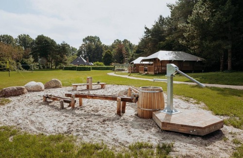 Zeewolde House | An ideal place for 2 families and a few lodgers.