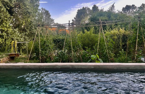 Saint-Etienne-du-Gres Cabin | An oasis in nature, Swimming pool-comfort-nature park-Alpilles gite 60 m2