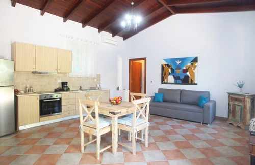 Lefkas House | An old completely renovated indepedent house