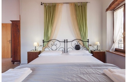Caprino Veronese Hotel | an old locanda that is an italian landmark ... about 200 years old "DOUBLE 2"