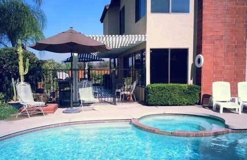 Anaheim Hills House | ANAHEIM HILLS HIDEAWAY ~ Great SoCal Location w/ Pool & Hot Tub!