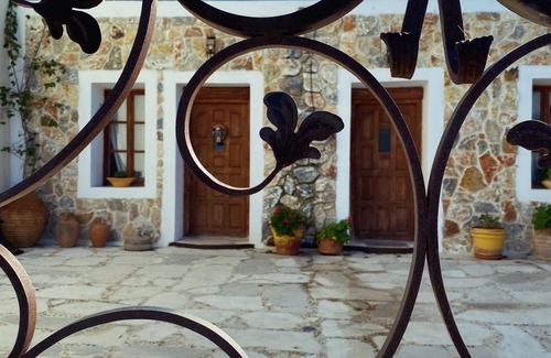 Embonas House | Anastasia's Home in the centre of Embonas