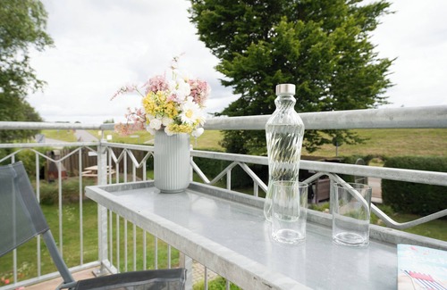 Dahme Apartment | Anchor apartment with balcony at Strandhaus Bornhausen in Dahme