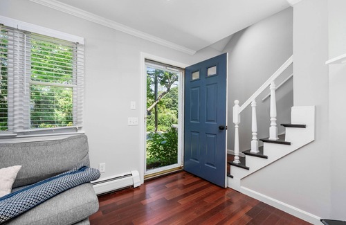 Yarmouth Port House | Anchor House: Cozy Bayside Retreat Near Gray's Beach with Yard, Linens & Classic Cape Charm