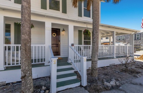 Downtown Boca Grande Historic District Apartment | Anchor Inn #3, a charming 2-bedroom retreat in the heart of Boca Grande - Sleeps 6