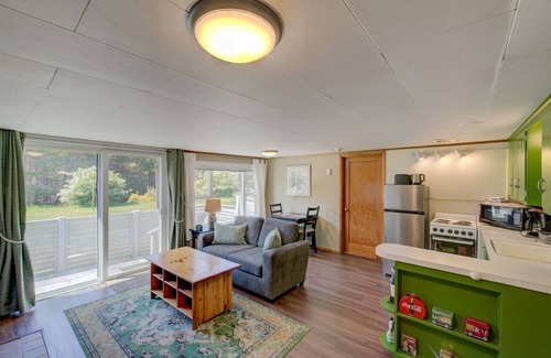 Long Beach Cottage | Anchorage Cottages Unit 2-Dog- Friendly and close to the beach