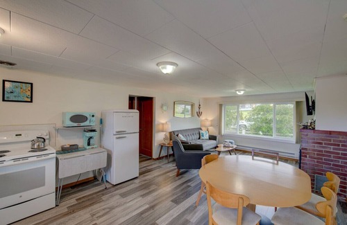 Long Beach Cottage | Anchorage Cottages Unit 9-Dog- Friendly and close to the beach